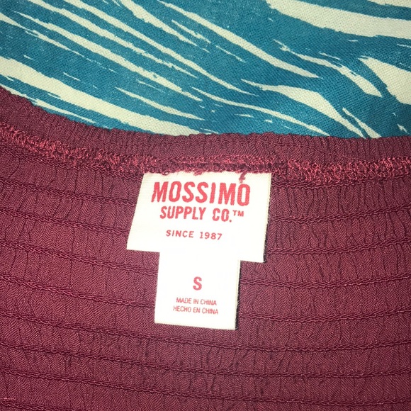 off the shoulder maroon dress - Picture 4 of 6